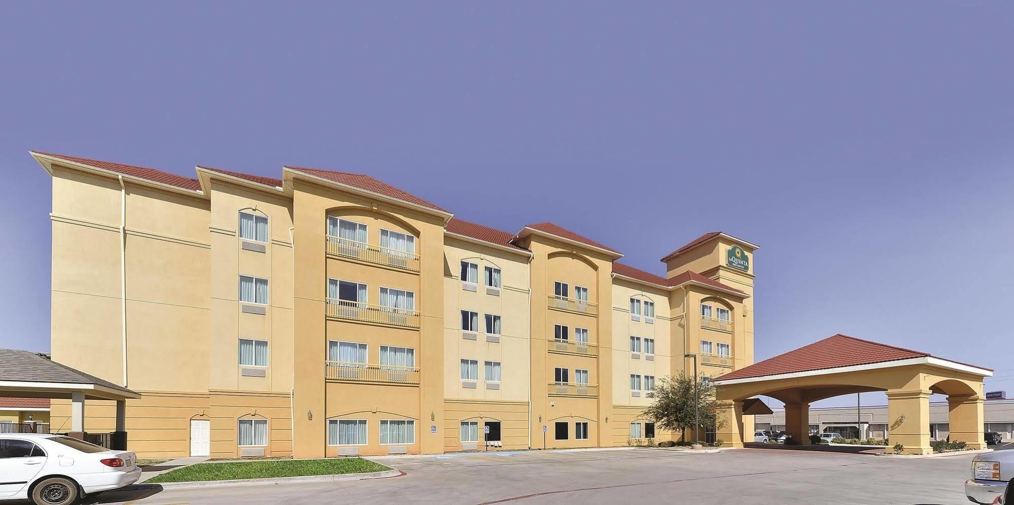 La Quinta By Wyndham Abilene Mall Exterior photo
